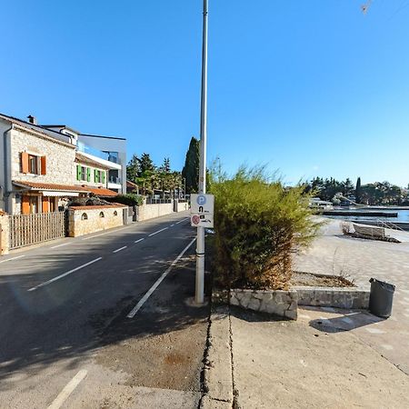 Casa Astrid By The Sea In Porec Esterno foto