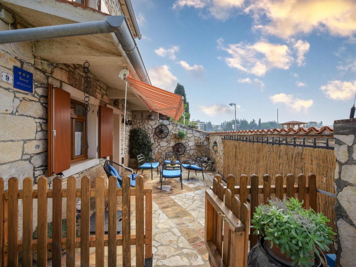 Casa Astrid By The Sea In Porec Esterno foto