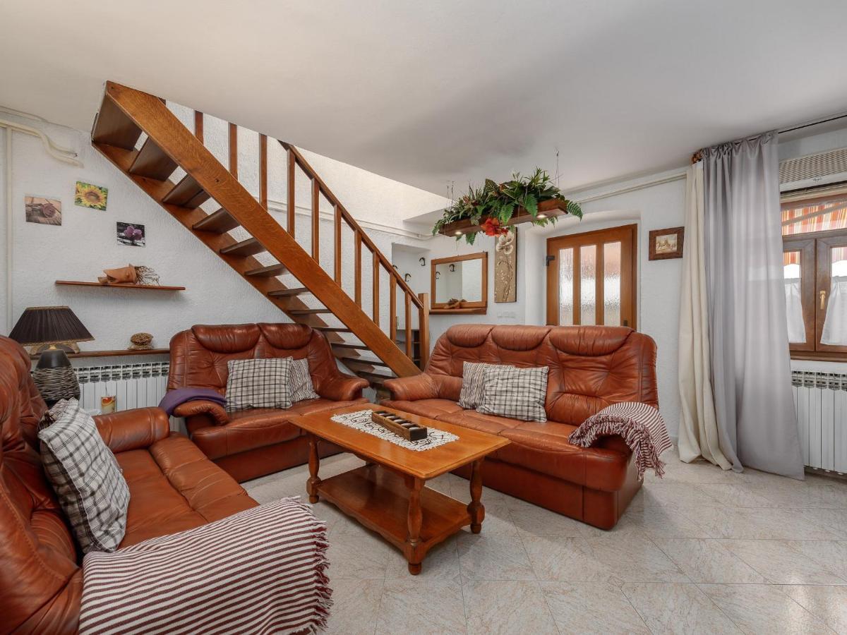 Casa Astrid By The Sea In Porec Esterno foto