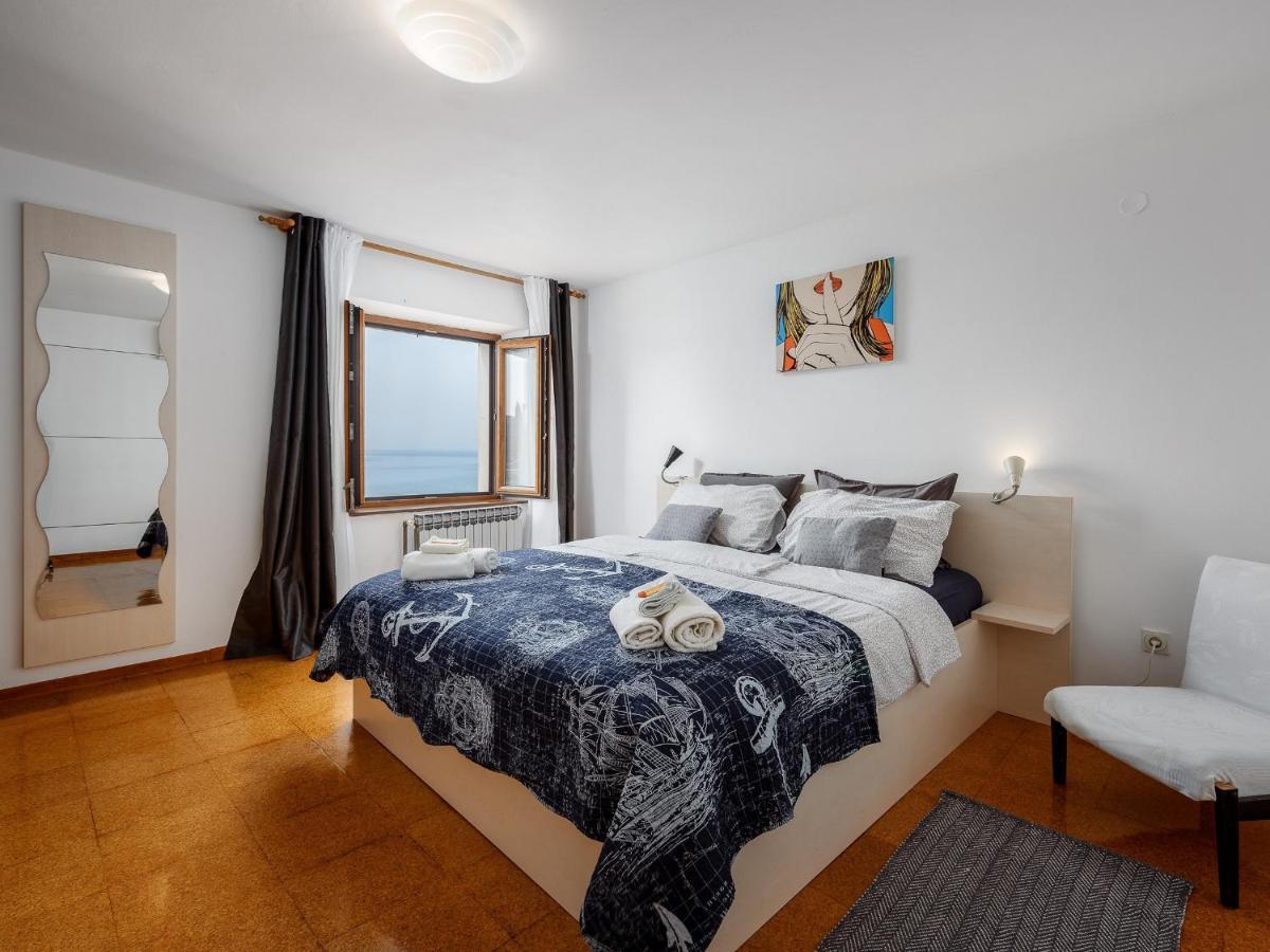 Casa Astrid By The Sea In Porec Esterno foto