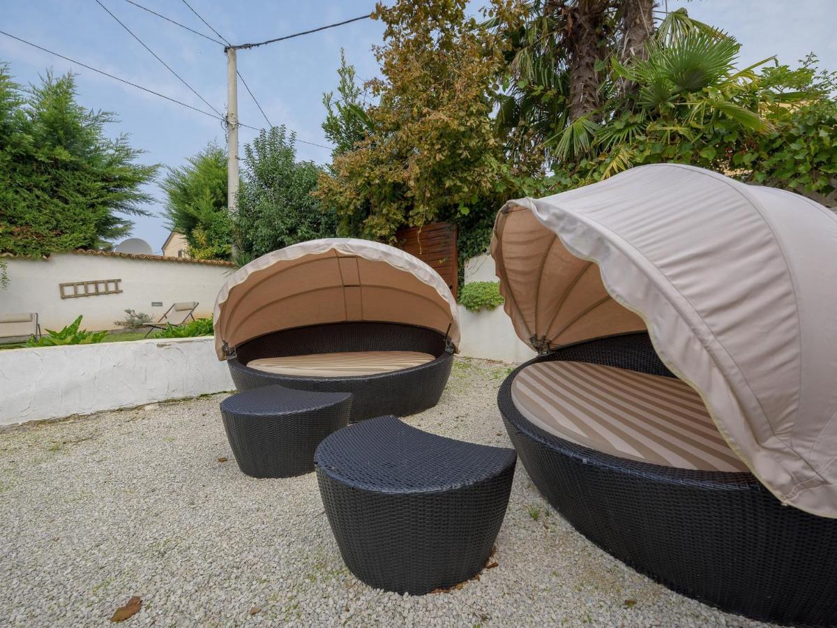 Casa Astrid By The Sea In Porec Esterno foto